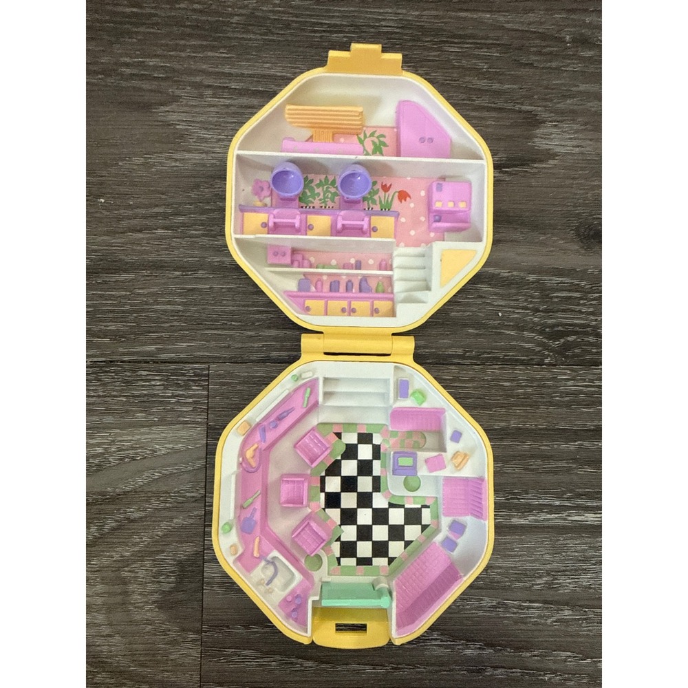Vintage 1990 Bluebird Polly Pocket Hair Salon Yellow Octagon Compact No figures